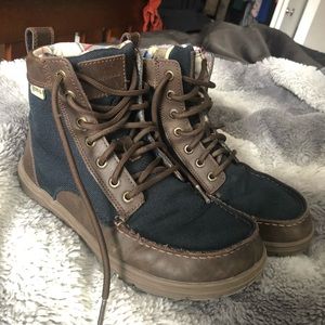 Lems boulder hiking boot